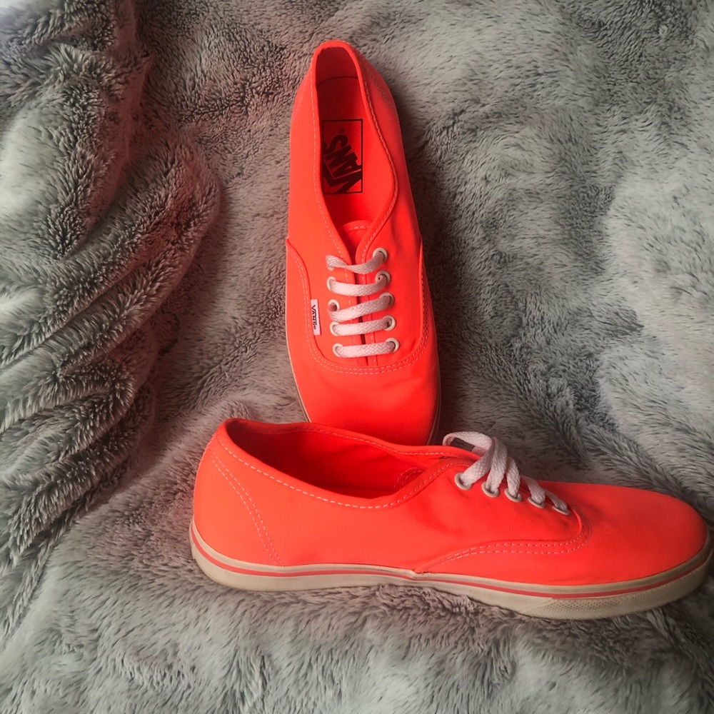 Vans - Picture 5 of 5